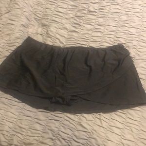 Catalina women’s plus 3X black swim skirt